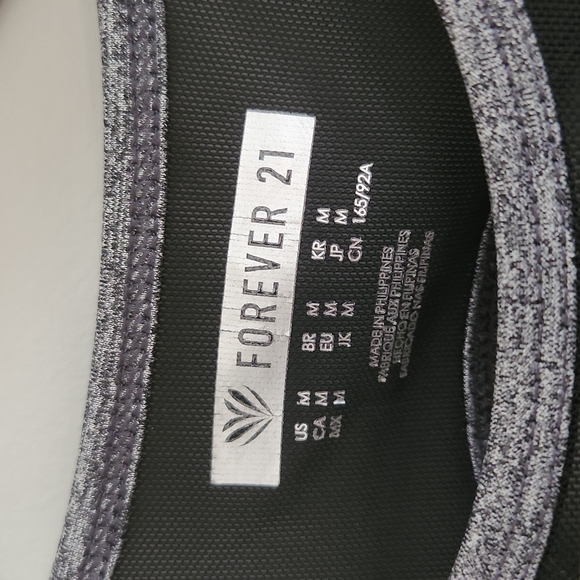 Mesh Open Back Sports Bra - Picture 4 of 7